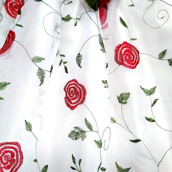 Youngland Toddlers Sleeveless Dress Size 3T White w/Red Roses Ties Waist - Picture 2 of 4